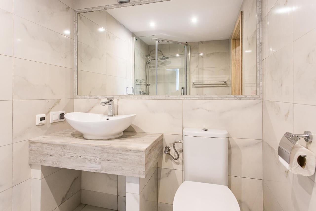 Three Single Beds Apartment ทอรูน ภายนอก รูปภาพ